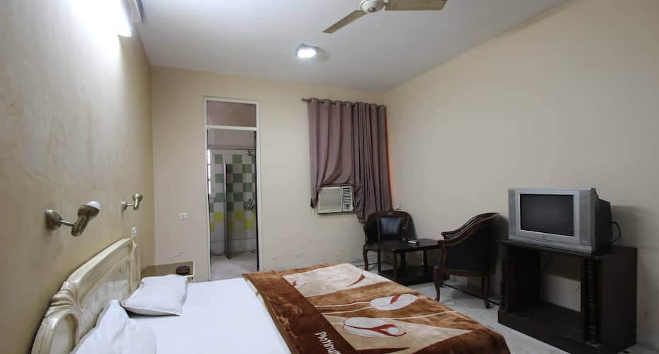 TG Rooms Galleria Market, Hansi 4